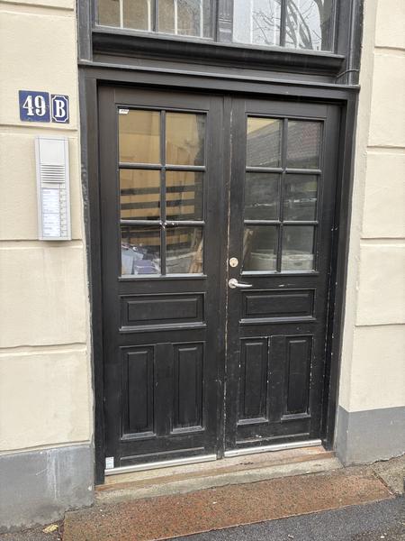 Udskiftning af port og låsesystem