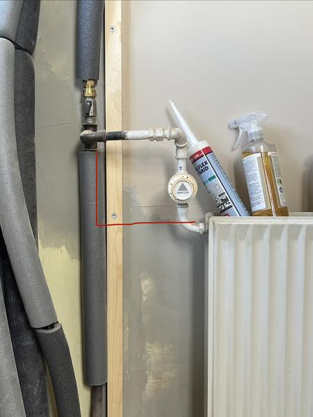 Omlægning af rør fra radiator