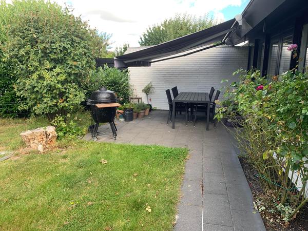 Etablering af træterrasse og udvide carport