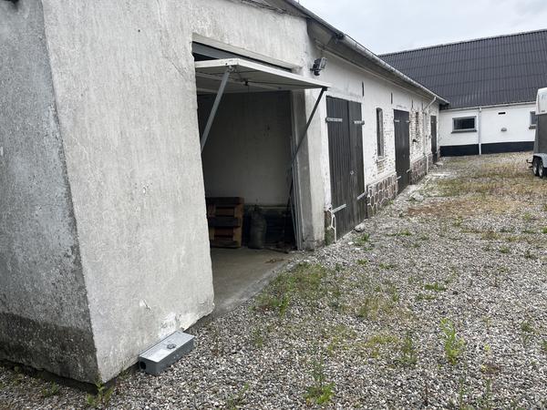 Facaderenovering på staldbygning