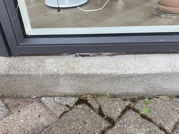 Reparation og pudsning af betonfundament