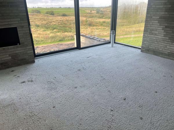 Lægning og tilslutning af gulvvarme