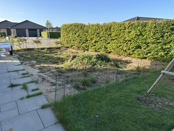 Belægning og fundament til isoleret skur