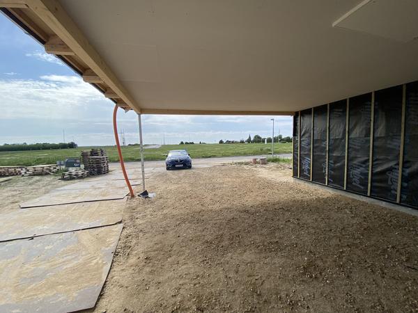 Lægning af fliser til terrasse og indkørsel