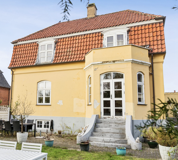 Udskiftnin af tegl, isolering og vinduer