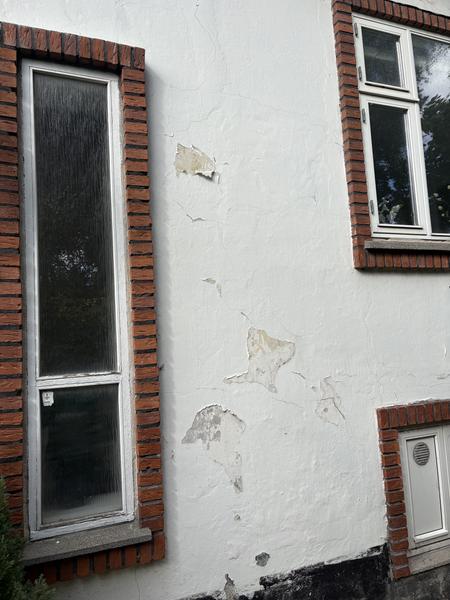 Nedrivning/renovering af altan og murværk