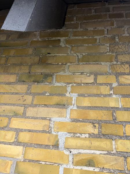 Udskiftning af fuger i facade