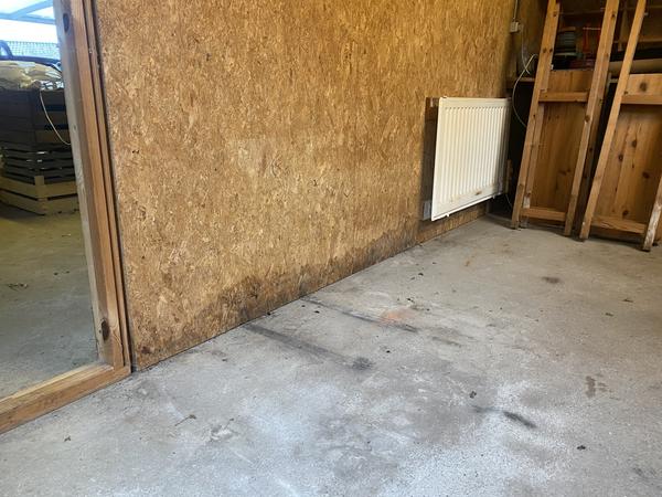 Udbedring af fugtskade i garage