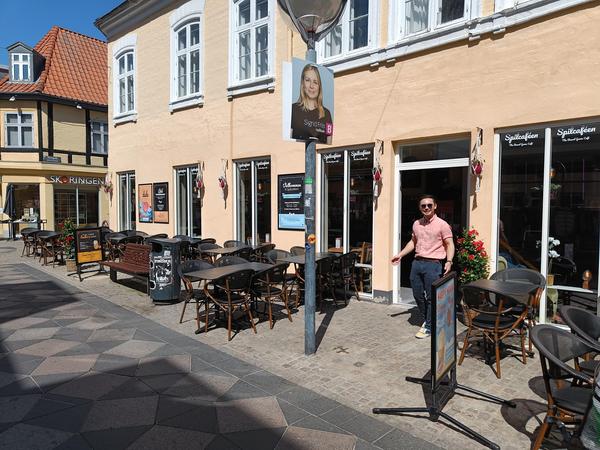 Montering af terrassevarmere under markise