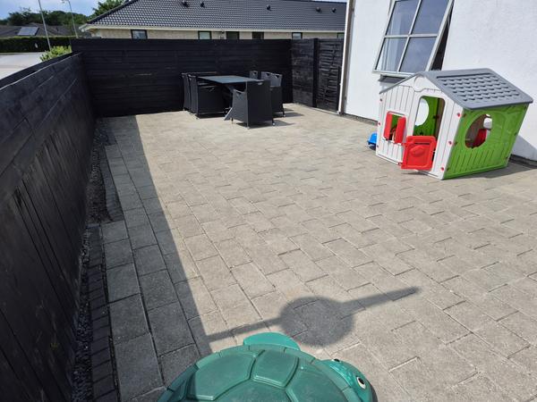 Anlægning af fliseterrasse