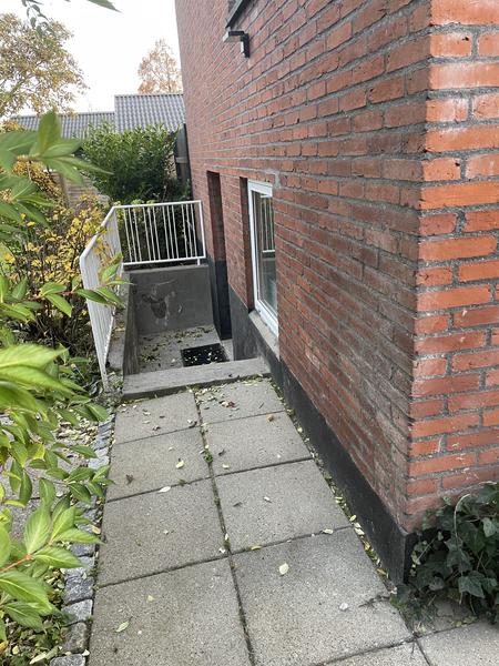 Udgravning og isolering af kælderydervægge