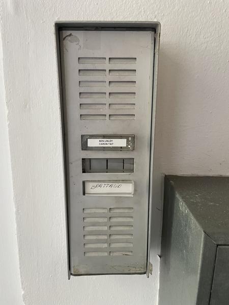Udskiftning af dørtelefon