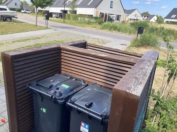 Maling af træværk, pergola og paneler