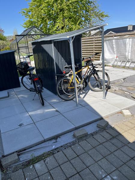 Flisearbejde i baggård