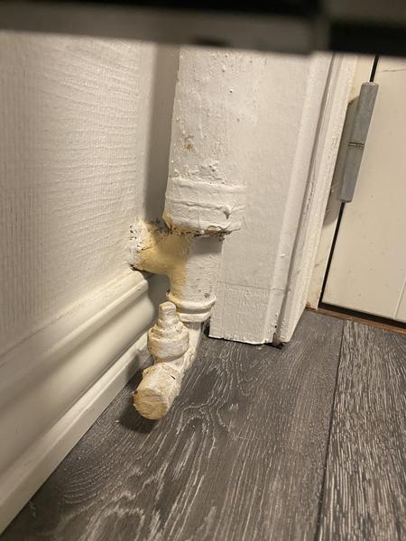 Ændring af rør og udskiftning af raditor