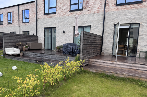 Udvidelse af terrasser ved to rækkehuse