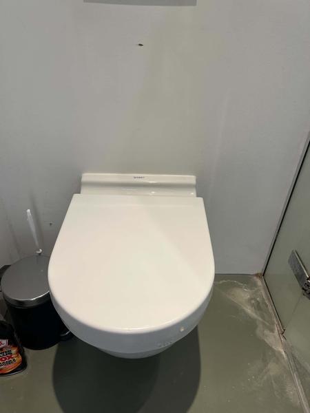 Installation af nyt toilet