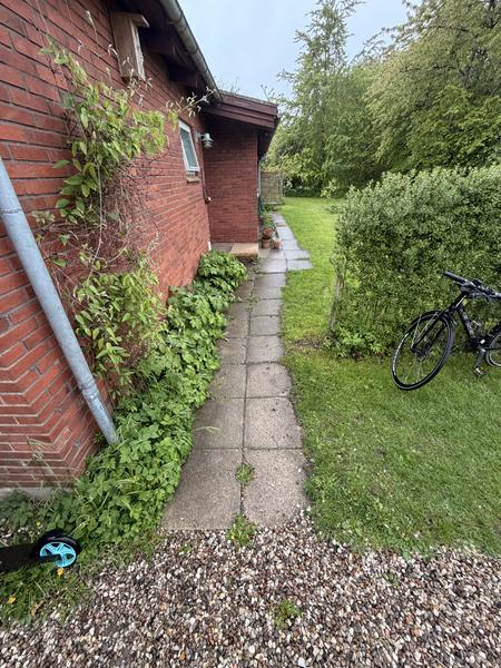 Belægningsarbejde med betonfliser
