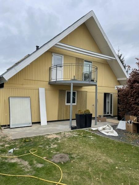 Maling af træfacade