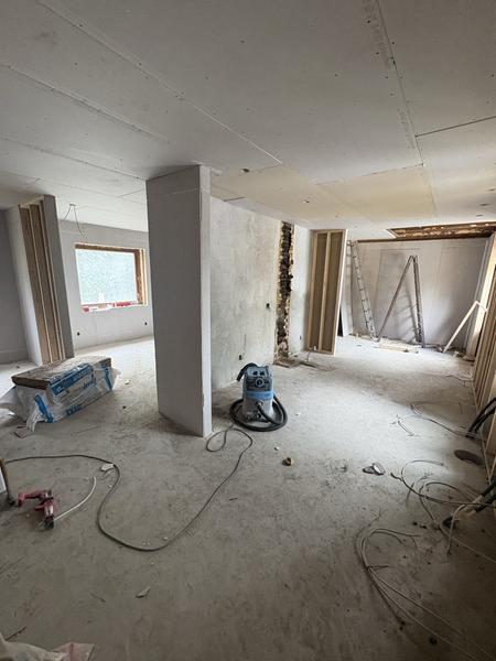 Spartling og slibning af loft og vægge
