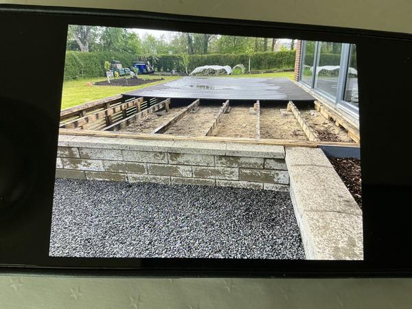 Renovering af hævetterrasse med komposit (30 m²)