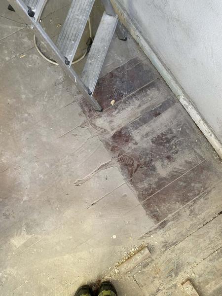 Slibning og finish af fyrretræs gulv