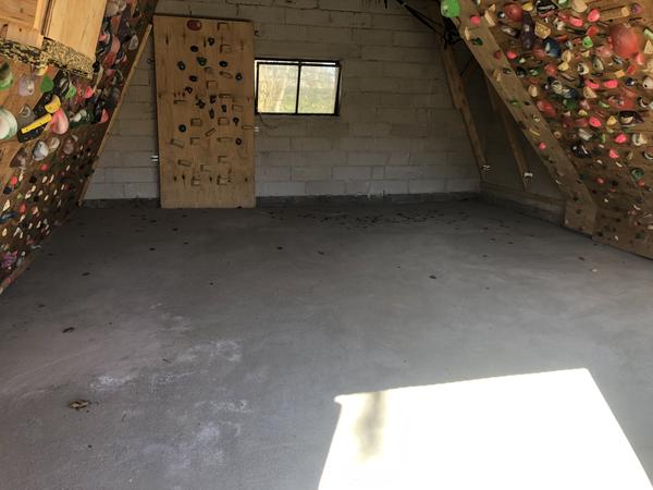 Støvbinder og maling af betongulv