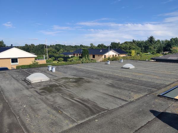 Efterisolering af fladt tag (250 m²)
