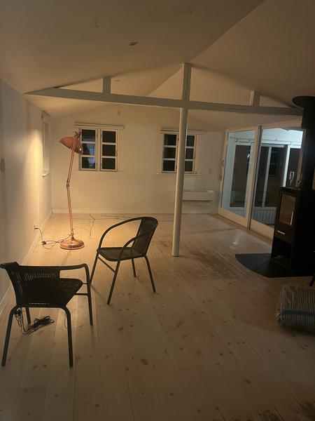 Slibning og lægning af gulve i kolonihave