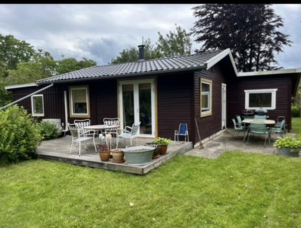 Etablering af L-formet træterrasse