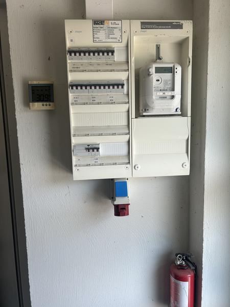 Montering af Tesla Wall Connector