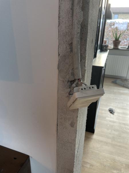 Flytning og montering af stikkontakter
