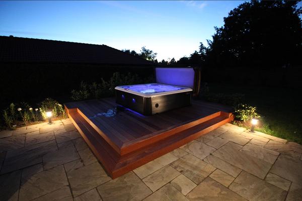 Etablering af træterrasse om spa