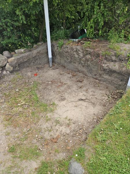 Lægning af terrasse, sti og opmuring af kant