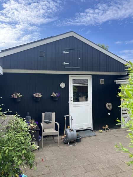 Tilbygning, køkken, badeværelse og carport