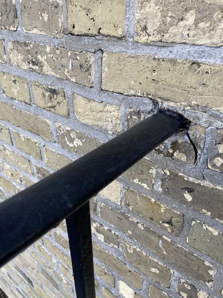 Renovering af betonaltan