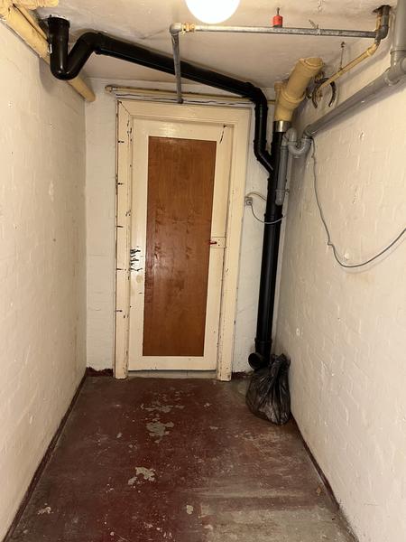 Etablering af betongulv med kloak, gulvvarme m.m.