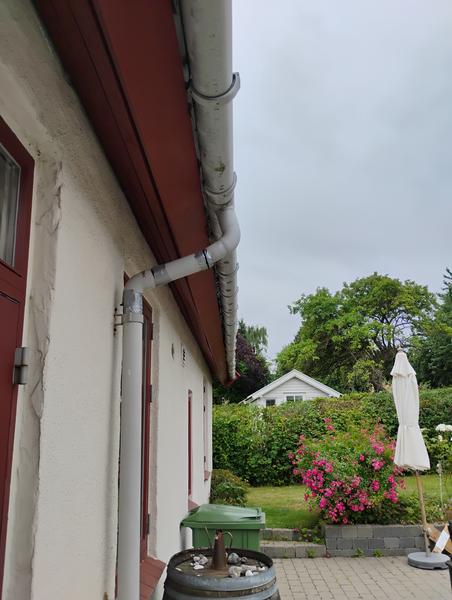 Udskiftning af tagrende og nedløbsrør til zink