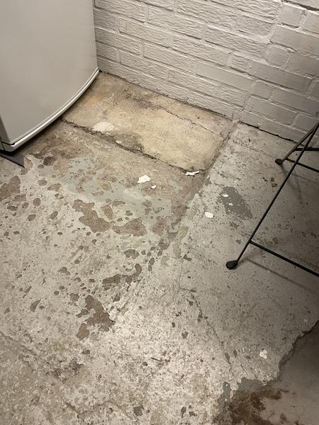 Reparation og maling af garagegulv
