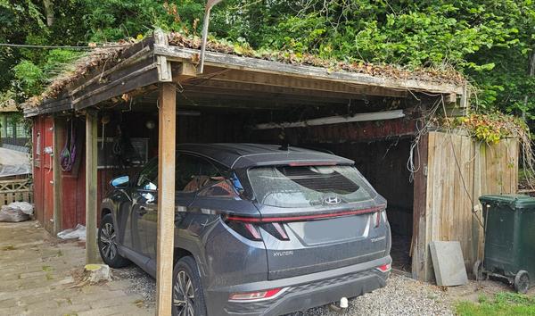 Nedrivning af carport med redskabsrum