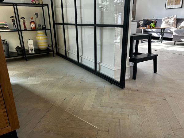 Fjernelse af trægulv og nedsænkning af undergulv