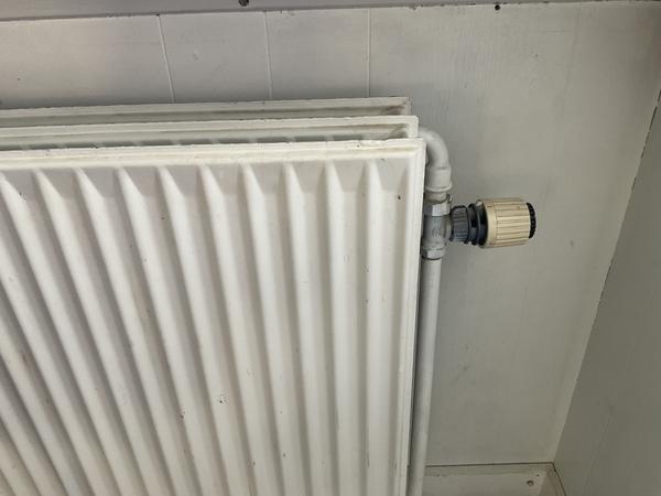 Udskiftning af radiatortermostateter