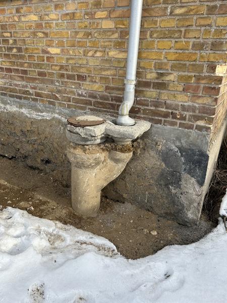 Etablering af brønd og afløb til terrasse