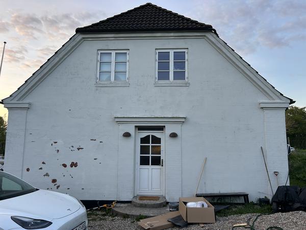 Sandblæsning og oppudsning af facade