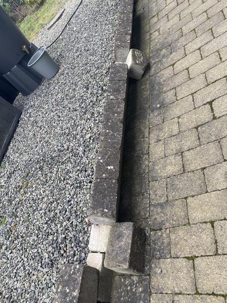 Opretning af støttemur