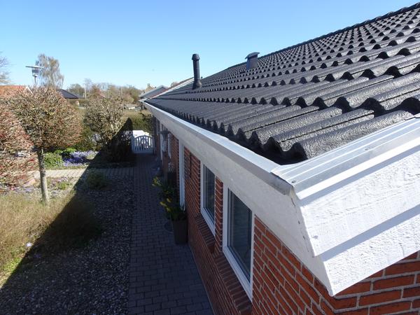 Udskiftning af plastik tagrende