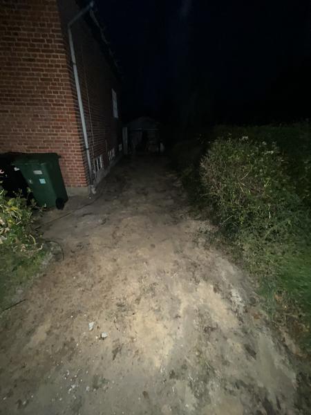 Lægning af indkørsel og terrasse