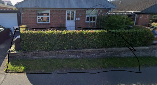 Omlægning af forhave til indkørsel og parkering