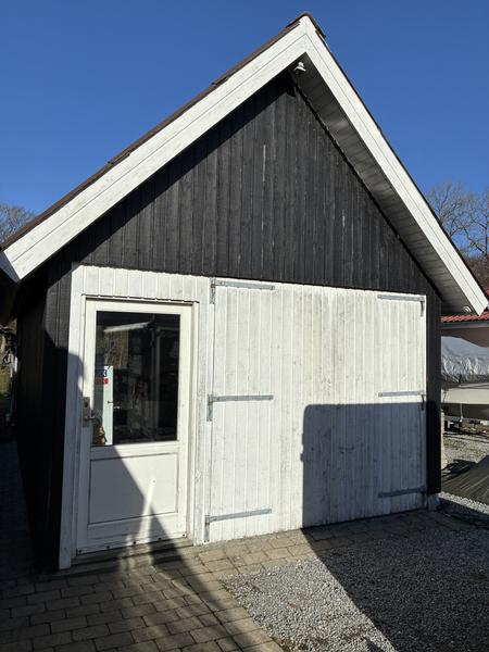 Maling af husgavle og garage