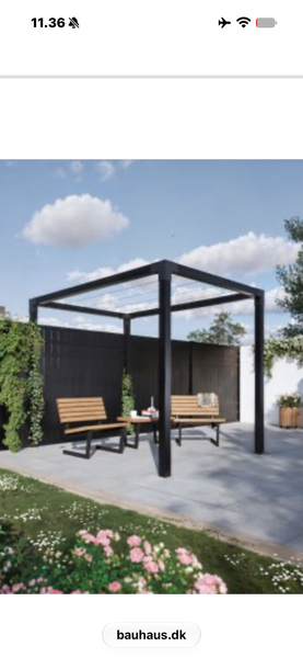 Terrasse med pergola i trykimprægneret træ